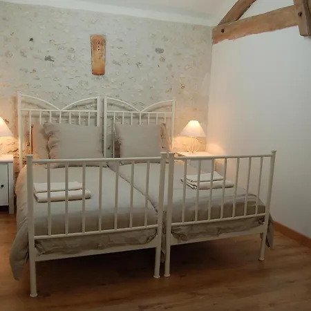 Les Gravats Du Bost * Les Essards (Charente)